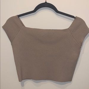 Off the Shoulder Crop Top size M